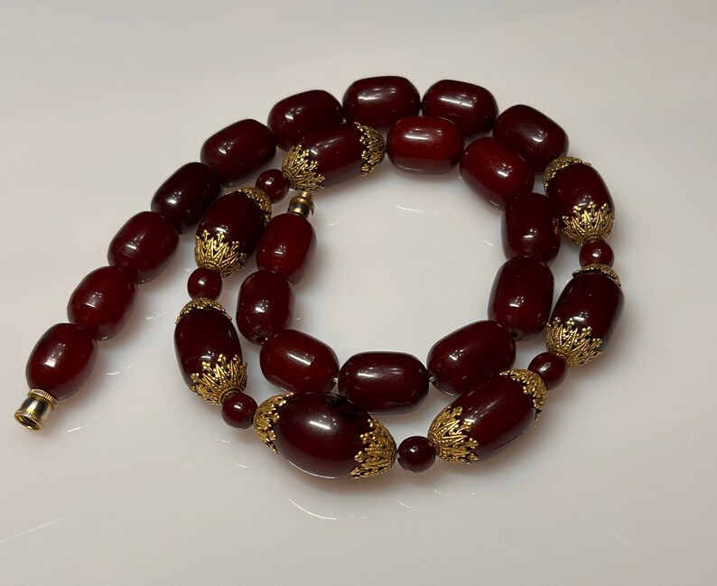 Collier Perles De Prière En Ambré Cerise Faturan – Vintage Rare 103g, Art Deco !