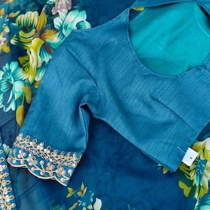 Blusa sari de georgette floral azul verdoso con borde festoneado de diseñador, bordado y costuras en el borde, ajustable, suave y fluida, talla 36/38.