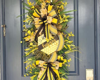 Corona de abejas de primavera