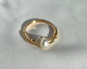 Freshwater Pearl Ring| Handmade Dainty Pearl Ring| Gold Ring| Wire Wrapped Ring