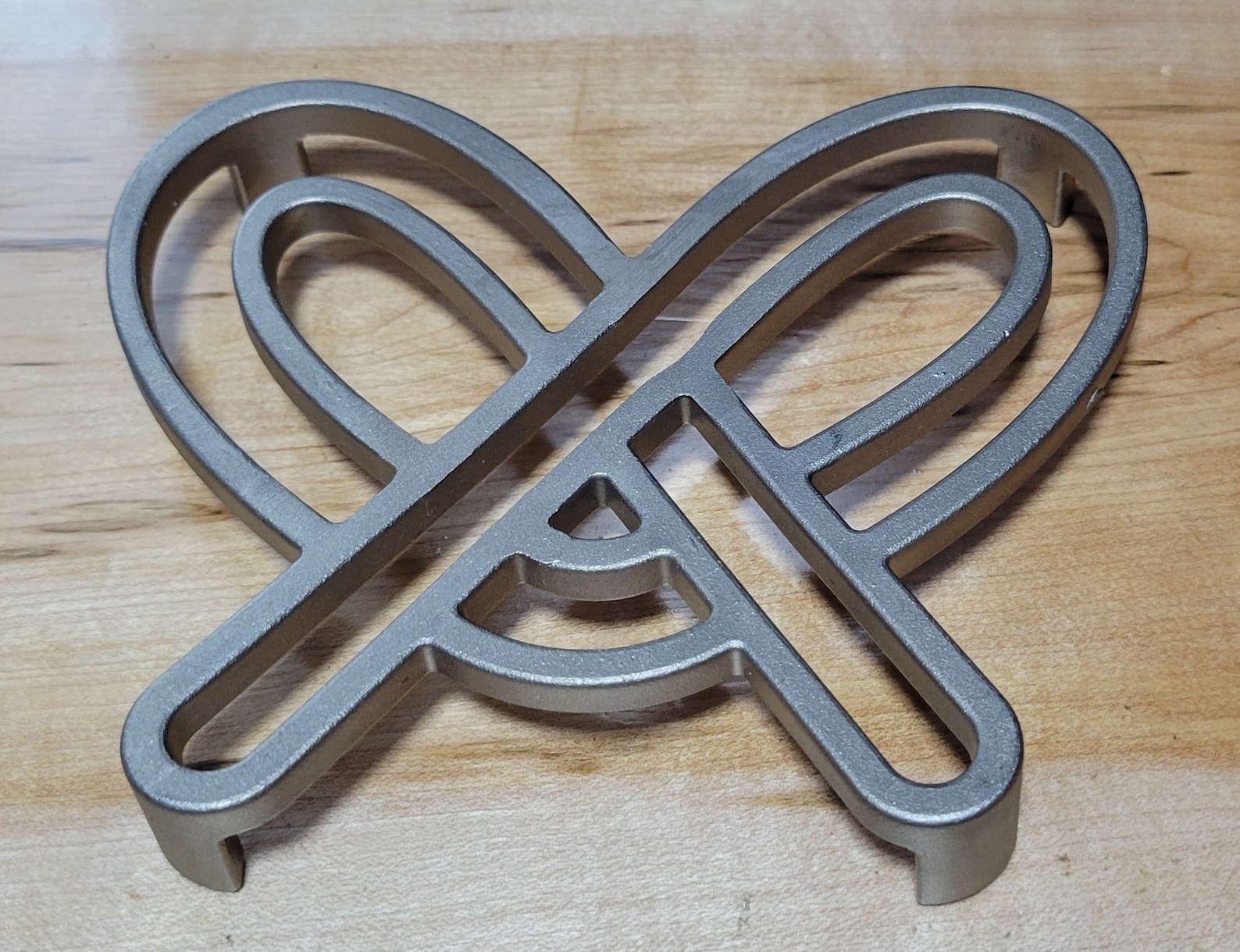 Pretzel Trivet Cast 304 Stainless Steel Kitchen Trivets With Feet