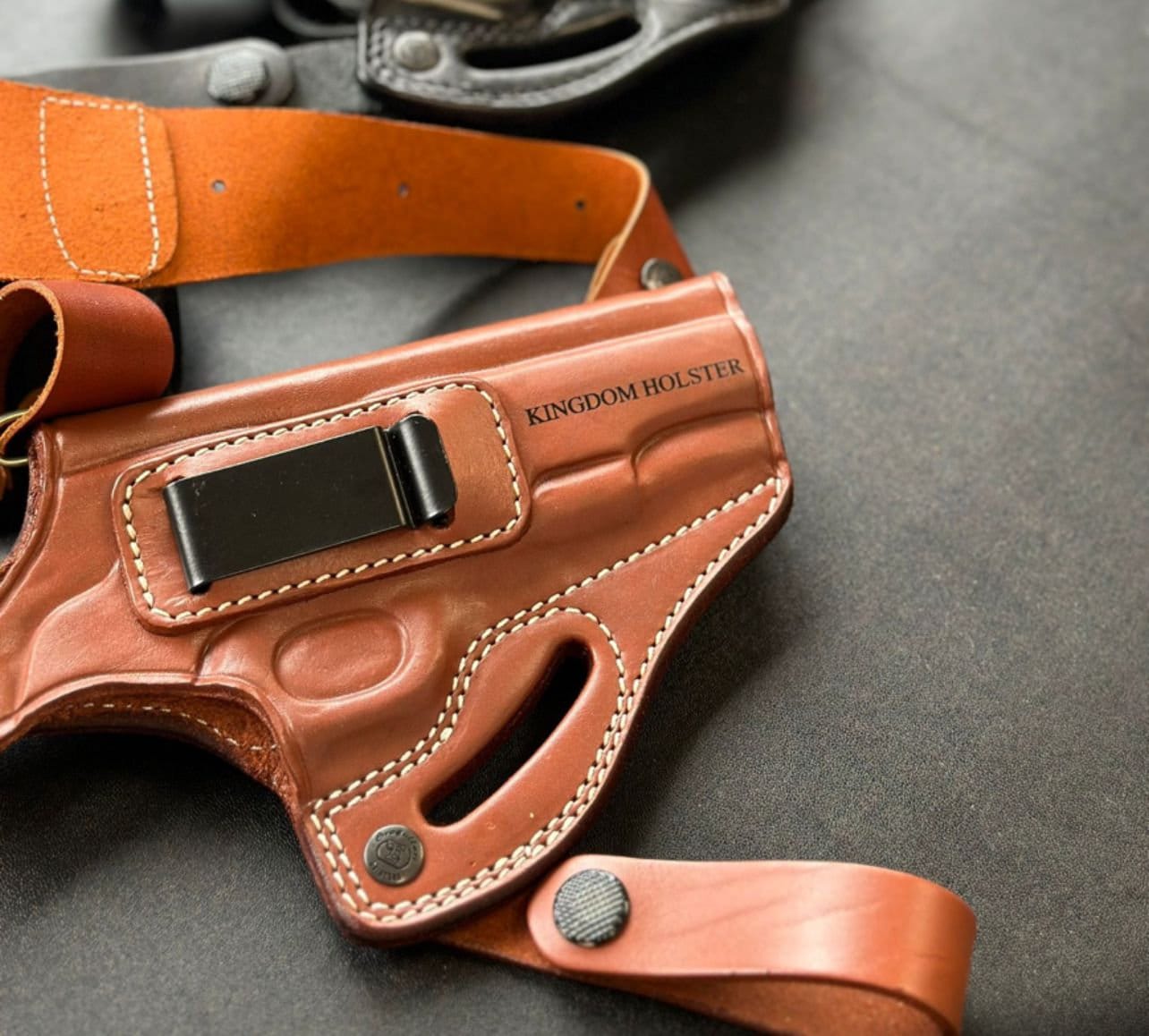 K066-PR PERSONALIZED Leather Horizontal Shoulder & Belt Holster