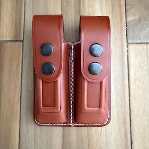 Funda/estuche doble de cuero K010-N con solapa de retención para Glock 17, Glock 19, Glock 22 y Glock 23. ¡Hecho a mano!