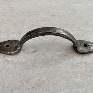 Cast iron curved handle, Kitchen cabinet handles, wardrobe handles, black cast iron handles, rustic cast iron handles