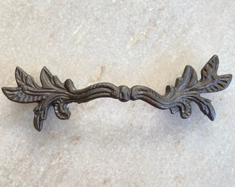 Cast iron handle with leaf design, Kitchen cabinet handles, wardrobe handles, black cast iron handles, rustic cast iron handles,iron handles