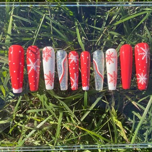 Snowflake Christmas Press On Nails