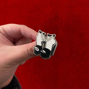 Love & Cuffs pin