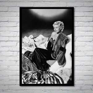 Rita Hayworth vintage photograph - retro wall art - Rita Hayworth photo print - Old Hollywood posters - Housewarming gift ideas