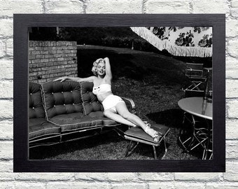 Marilyn Monroe vintage photograph - retro wall art - Marilyn Monroe photo print - Old Hollywood posters - Housewarming gift ideas