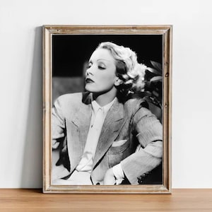 Marlene Dietrich vintage photograph - retro wall art - Marlene Dietrich photo print - Old Hollywood posters - Housewarming gift ideas