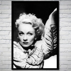 Marlene Dietrich vintage photograph - retro wall art - Marlene Dietrich photo print - Old Hollywood posters - Housewarming gift ideas