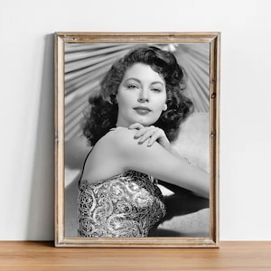 Ava Gardner vintage photograph - retro wall art - Ava Gardner photo print - Old Hollywood posters - Housewarming gift ideas