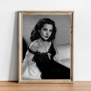 Hedy Lamarr vintage photograph - retro wall art - Hedy Lamarr photo print - Old Hollywood posters - Housewarming gift ideas