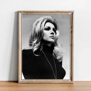 Sharon Tate vintage photograph - retro wall art - Sharon Tate photo print - Old Hollywood posters - housewarming gift ideas
