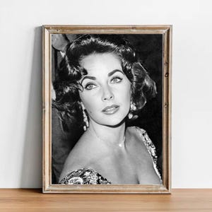 Elizabeth Taylor vintage photograph - retro wall art - Elizabeth Taylor photo print - Old Hollywood posters - Housewarming gift ideas