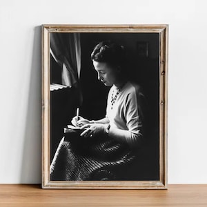 Simone de Beauvoir vintage photograph - retro wall art - de Beauvoir  photo print - Iconic poster - Housewarming gift - inspirational gift