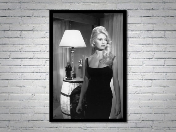 Brigitte bardot black dress discount