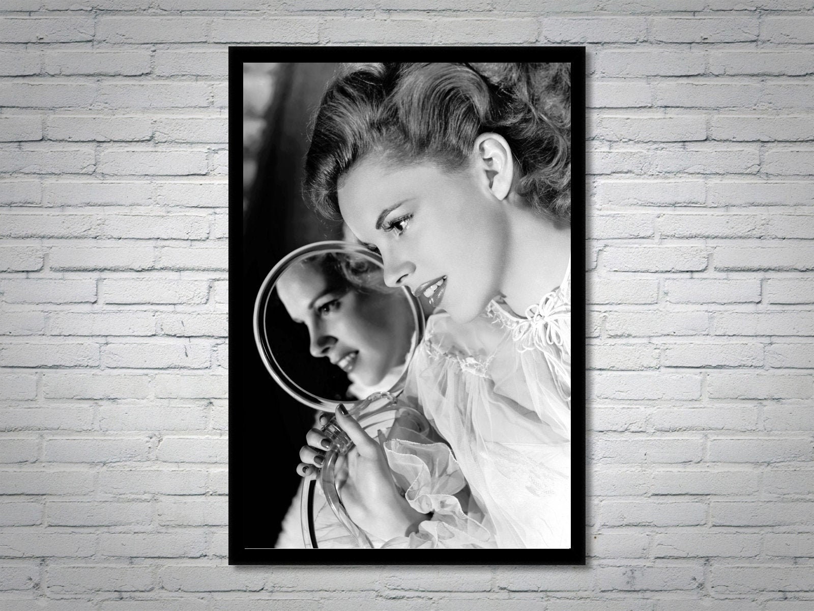 Judy Garland vintage photograph - retro wall art - Judy Garland photo print - Old Hollywood posters - Housewarming gift ideas