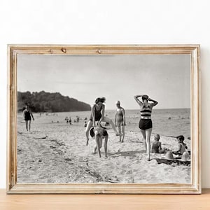 Vintage Strandleben Fotografie - Sommer Foto Drucke - Retro Fotografie - Boho Poster - Spielen am Strand, 1920er Jahre