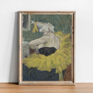 Puede incluir: Una pintura enmarcada de una mujer con un traje amarillo y negro. La mujer está sentada en una silla y mirando hacia abajo. La pintura está realizada en un estilo que recuerda a Henri de Toulouse-Lautrec.