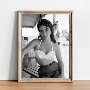 Elizabeth Taylor vintage photograph - retro wall art - Elizabeth Taylor photo print - Old Hollywood posters - Housewarming gift ideas