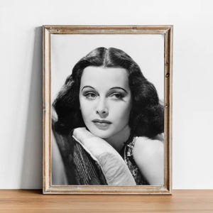 Hedy Lamarr vintage photograph - retro wall art - Hedy Lamarr photo print - Old Hollywood posters - Housewarming gift ideas