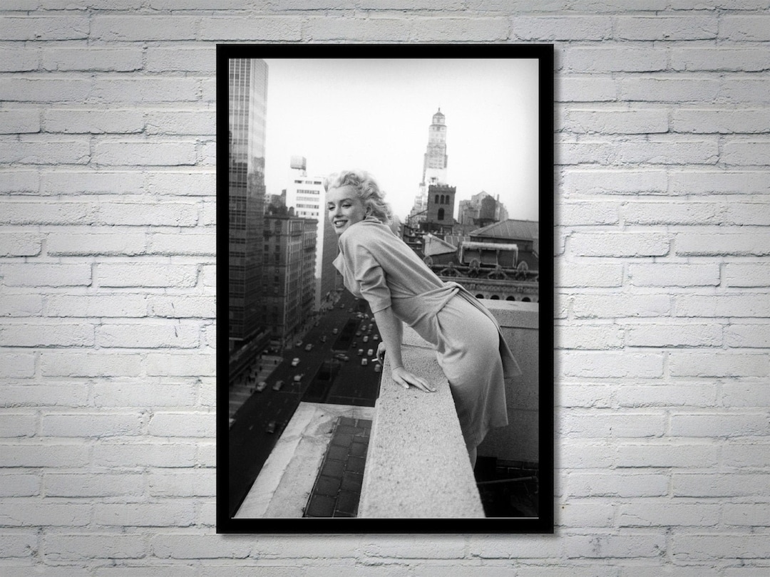 Marilyn Monroe Vintage Photograph - Classic Hollywood Movie Poster - Etsy