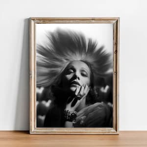 Marlene Dietrich vintage photograph - retro wall art - Marlene Dietrich photo print - Old Hollywood posters - Housewarming gift ideas