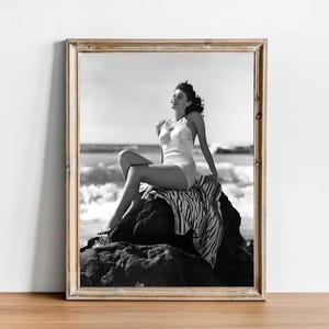 Ava Gardner vintage photograph - retro wall art - Ava Gardner photo print - Old Hollywood posters - Housewarming gift ideas