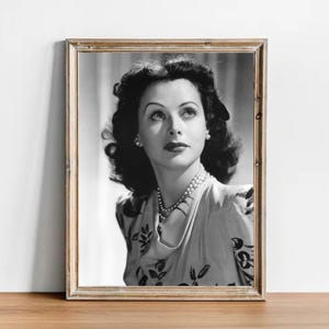 Hedy Lamarr vintage photograph - retro wall art - Hedy Lamarr photo print - Old Hollywood posters - Housewarming gift ideas