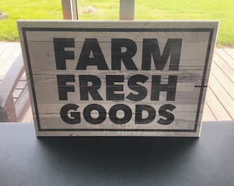 Farmhouse Sign Farm Fresh Goods Distressed Plaque Wall Decor Retro