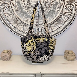 Vintage Vera Bradley Baroque Shoulder Bag Purse Handbag Retired Rare Style *READ*