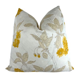 Morning Stroll Throw Pillow Cover