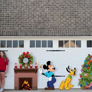 Classic Christmas movie cartoon dog and chipmunks 5ft tall