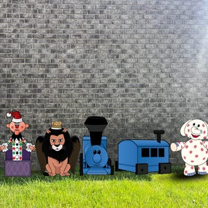 Misfit toys yard decorations, 37" tall set of 5 pieces. rigid sturdy christmas decor image 1