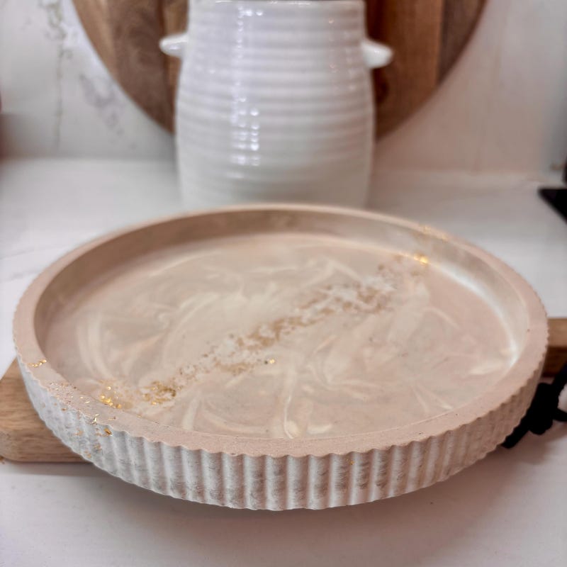 Curated visual reference: Picture Idea: Large Textured Trays