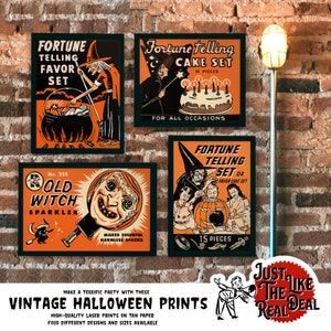 Puede incluir: Cuatro impresiones vintage de fiesta de Halloween con brujas, una calabaza y una chispa. Las impresiones son negras y naranjas con texto blanco. El texto en las impresiones dice "Fortune Telling Favor Set", "Fortune Telling Cake Set", "Old Witch Sparkler" y "Fortune Telling Set or Favor Cake Set".