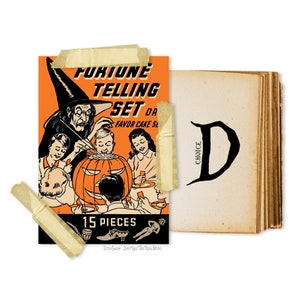 Puede incluir: Una ilustraci&oacute;n de estilo vintage de un juego de adivinaci&oacute;n con una bruja pintando una calabaza de Halloween. El juego incluye 15 piezas y est&aacute; etiquetado como "Fortune Telling Set".