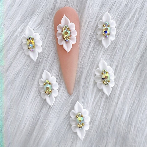 4pcs white 3D Nail flowers acrylic