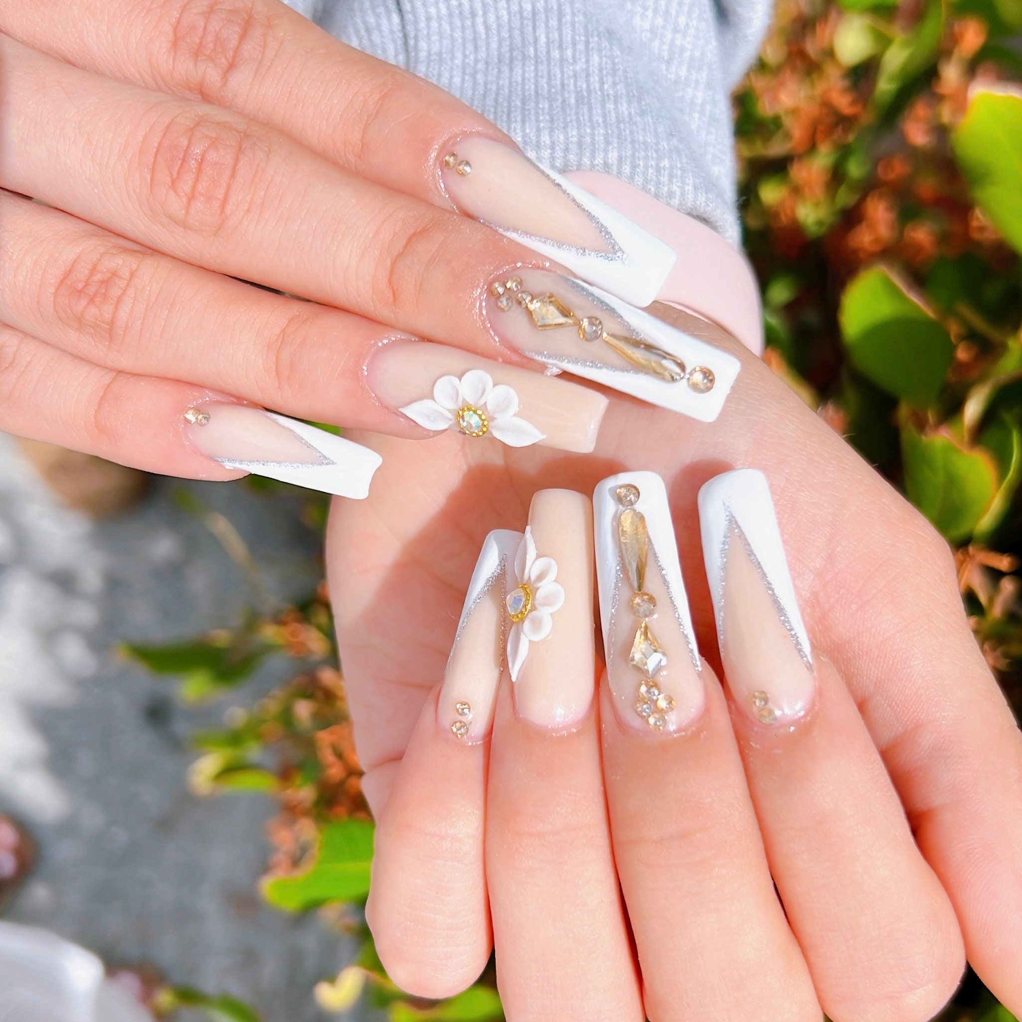White acrylic nails with flowers deals