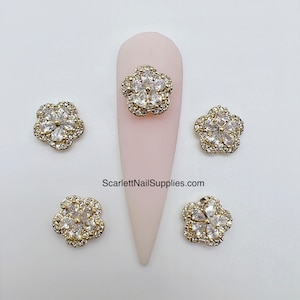 4pcs Zircon Flower Gold Bling Nail charms