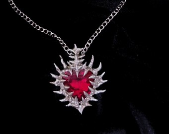 Heart spiky metal vampire charm necklace