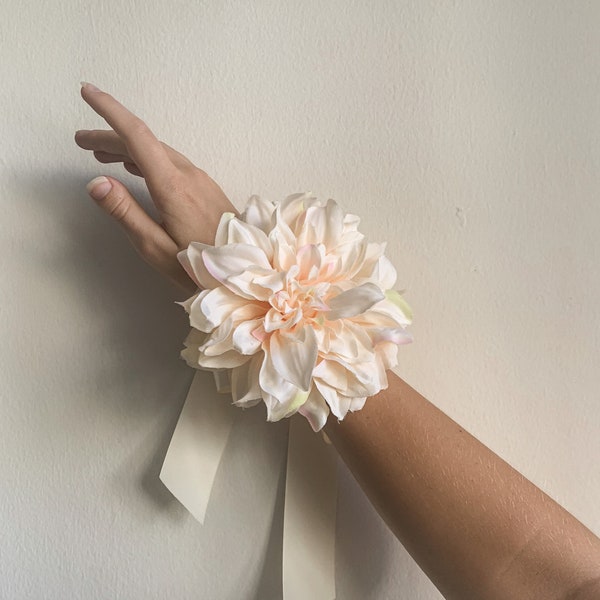 Dahlia Corsage, Silk Flower Corsage, Champagne Dahlia Wrist Corsage, Wedding Prom Wristlet, Mother of the bride flowers, Bridesmaid