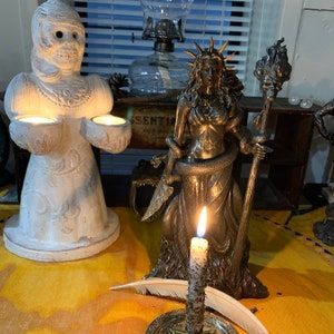 Hecate ONE DAY Candle Service Spell