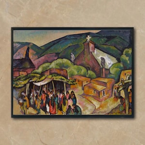 Puede incluir: Una pintura al óleo enmarcada en negro representa una escena de pueblo con una iglesia, edificios y figuras. La obra de arte presenta una paleta de verdes, naranjas, rojos y morados, con un enfoque en el paisaje y la comunidad.