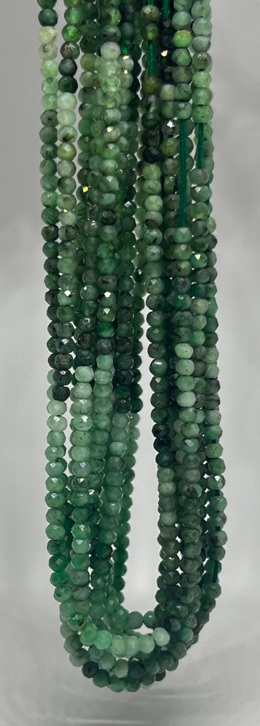 Collier De Perles émeraude Facettées Graduées 2-3 Mm - Brin De 17 Pouces, 300 Perles, Neuf