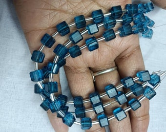Perles de forme cubique lisse topaze bleu Londres, couleur topaze enduite sur pierre gemme de cristal, perles de pierre gemme en vrac