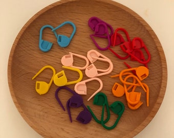 Plastic Stitch Markers/Buckles/Pins for Crochet/Knitting