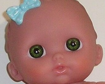 Berenguer - Vintage Chubby 22 Cm Soft Vinyl Doll With Fixed Blue Polka Dot Bow