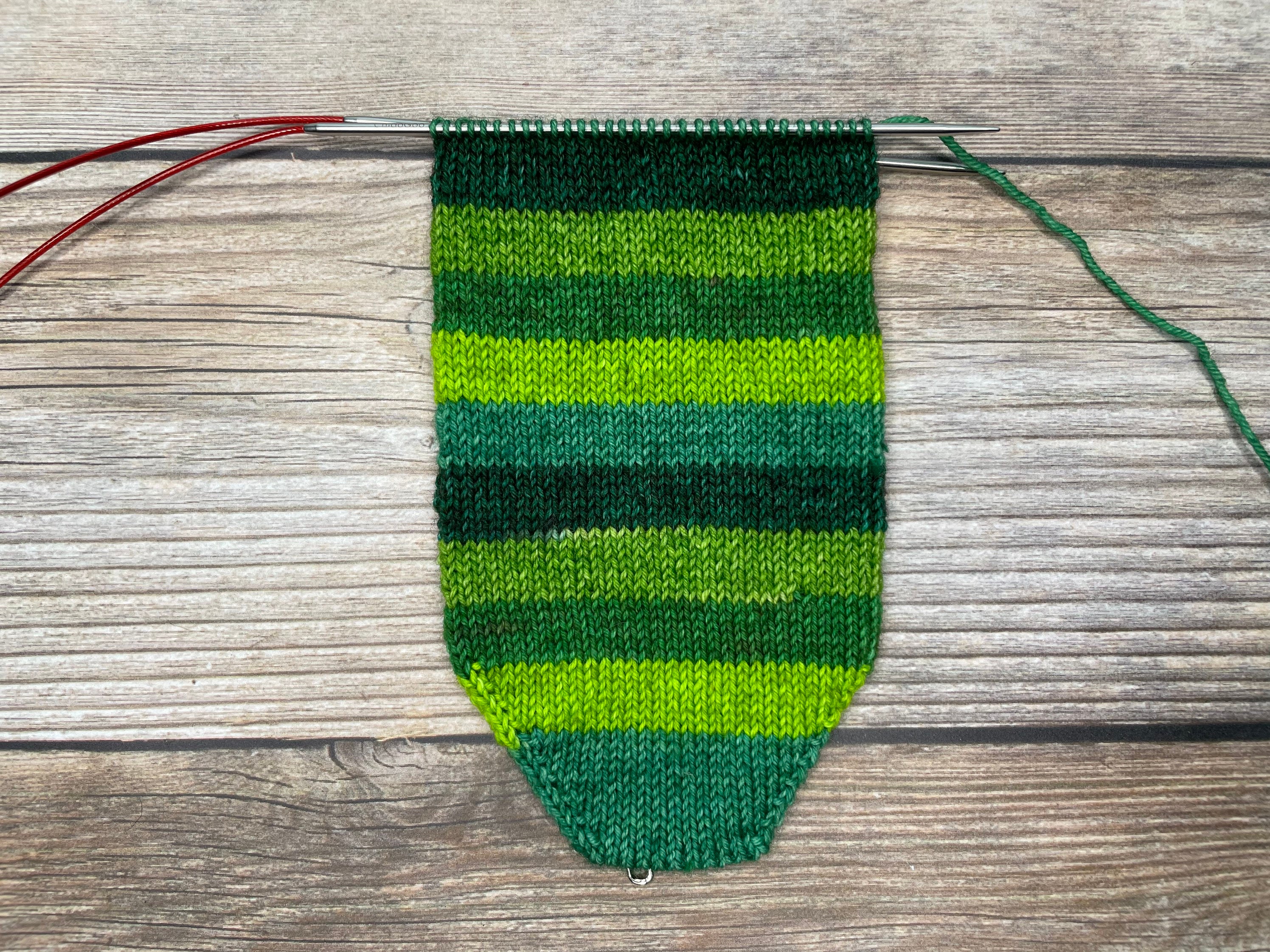 summer dress for engagement photos Men's Emerald Green Cotton Horse Socks|Equestrian Clothing|Gallop Guru main image 1